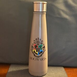 Hogwarts Gray Insulated Water Bottle